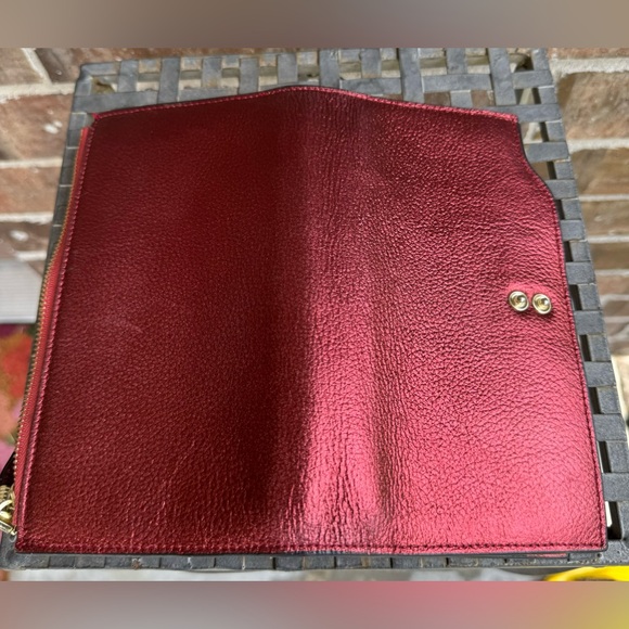 ITSLIFE RFID Blocking Metallic Red Leather Wallet - Picture 3 of 15
